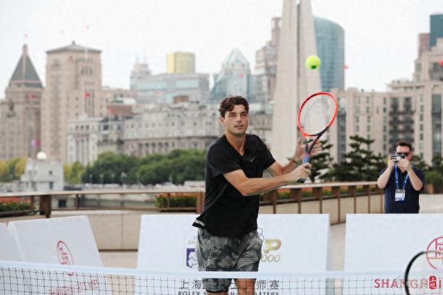 尤其是在 尤其是在